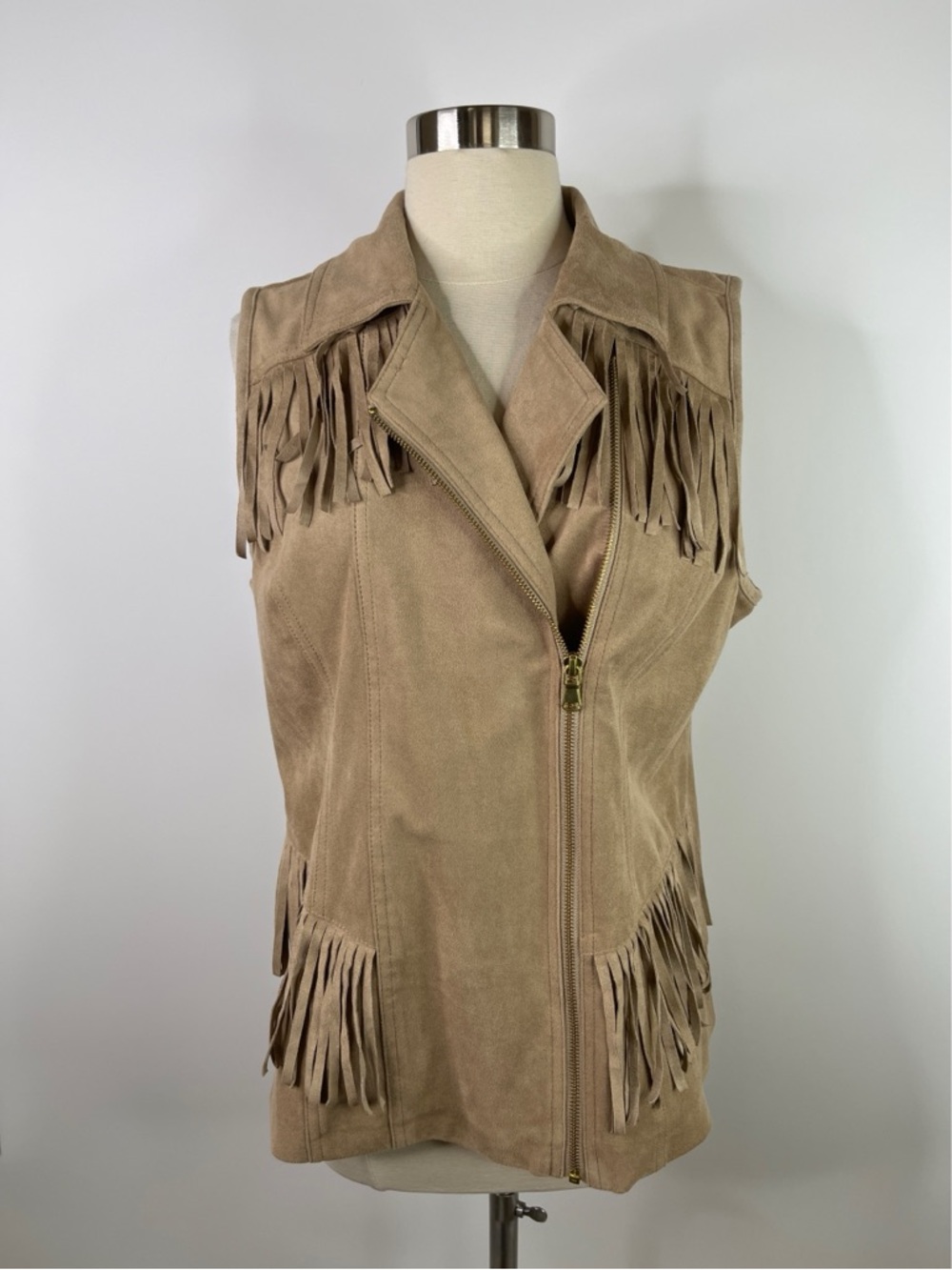 Chicos Western Fringed Zip Up Vest